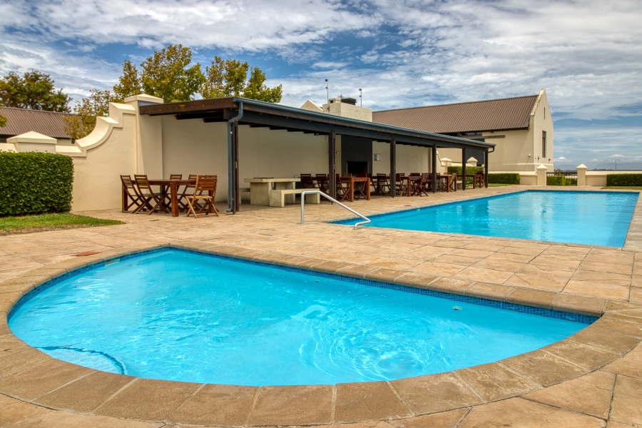 4 Bedroom Property for Sale in Croydon Vineyard Estate Western Cape
